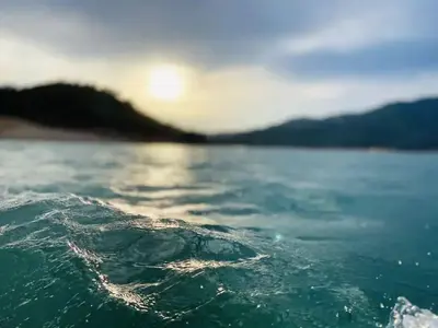 Shasta Lake