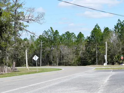 EB Dixie CR358 at CR361, Jena, Florida