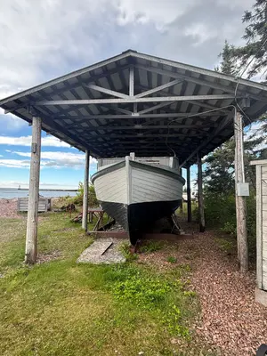 NeeGee, Fishing tug, Grand Marais, Minnesota-01