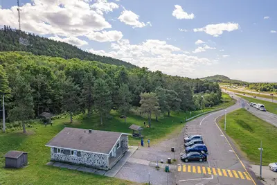 Halte routière des Monadnocks 08-2026