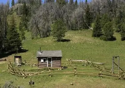 Black Butte Cabin 3