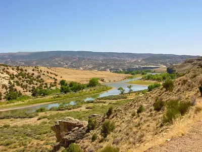 Dinosaur NM, Green River - panoramio