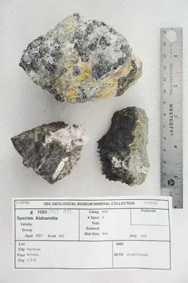 Alabandite with Rhodochrosite (47025350354)