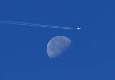 2014.10.13.095956 Airplane Moon Grass Lake Weed California cropped