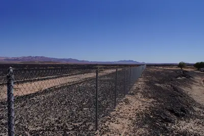 2013, VIew E, Mojave Desert Lava Flow - panoramio