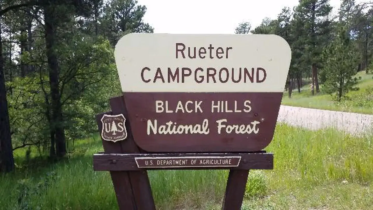Rueter Campground Sign