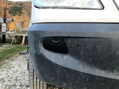 Patch on fog light (48709316458)