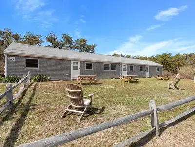 Exterior view of Highland Suites