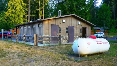 Showers and restrooms in L.L Stub Stewart State Park