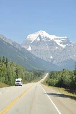 Rockies Mount Robson (65117769)