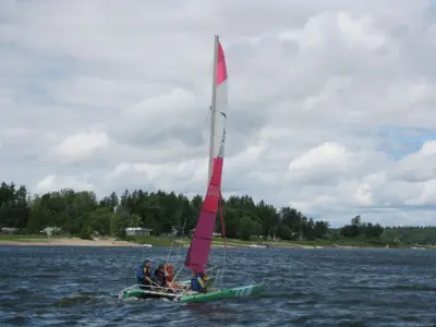 Sailing on Lake Belwood - panoramio