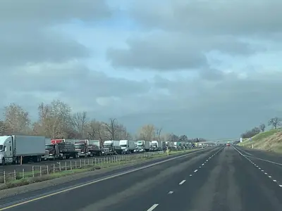 Southbound I-5 at MP 23 (51754230135)