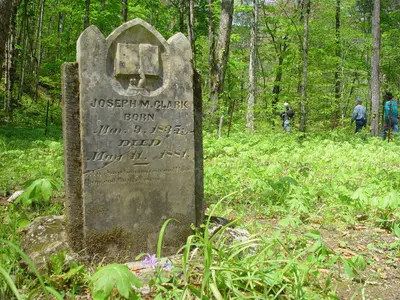 Clark Cemetery - panoramio