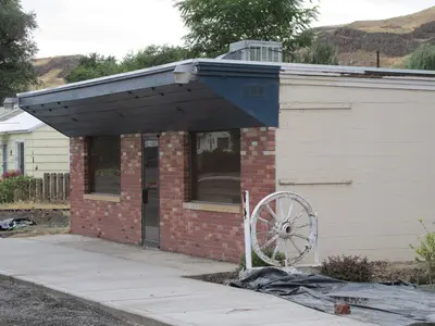 No longer in business, The Waggon Wheel Cafe in Washtucna, Washington (9573114014)