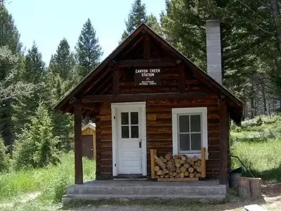 Canyon Creek Cabin