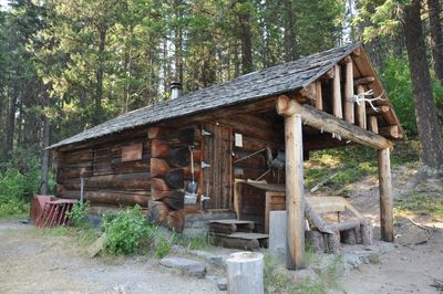 GlacierNP QuartzLakePatrolCabin
