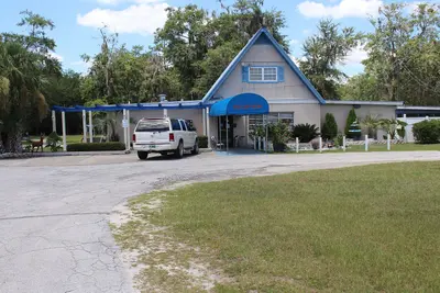 Deerwood Inn and Madison Campground Reception building