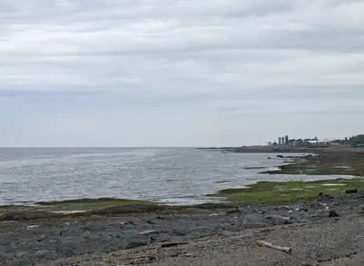 St. Lawrence River in Baie-des-Sables (4)