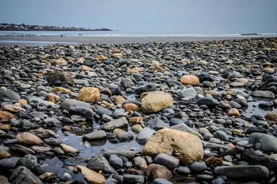 Rocks and the Atlantic Ocean - near Portland ME (14133079136)