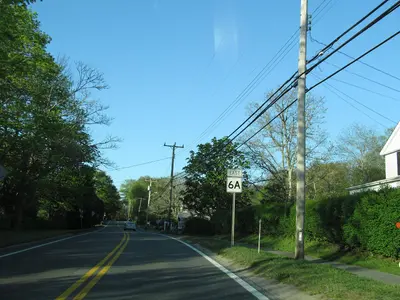 Massachusetts State Route 6A 050706 811