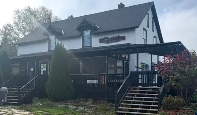 The Lion's Head Inn