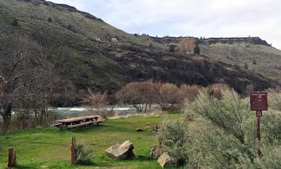 Deschutes Wild and Scenic River -- Oasis (26216140844)
