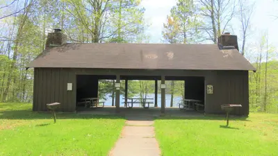 Spearhead Point Shelter