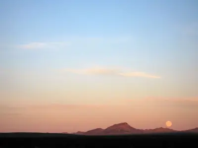Moonrise over Piute Mountains - panoramio
