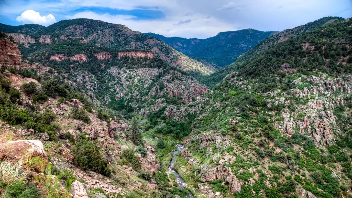 Shelf Road Climbing Area, 4 mile Creek