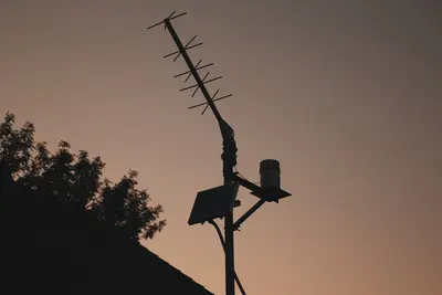 Antenna sunset, yagi, weather monitoring station (42526455571)