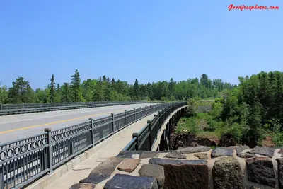 Bridge-at-gooseberry-falls.jpg - panoramio