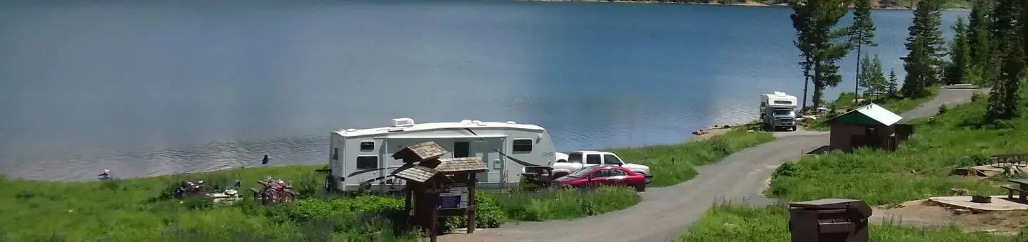 View of Navajo Lake from Spruces Campground