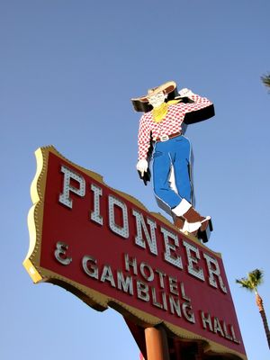 Pioneer Gambling Hall (4372920409)