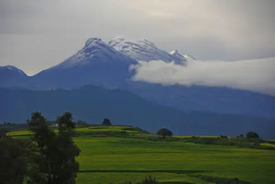 Volcán Iztaccíhuatl o la mujer dormida - panoramio (1)