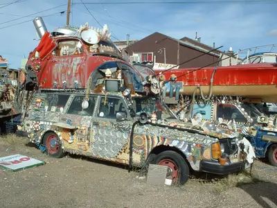 Goldfield, NV, The Former Sculpture and Art Car Exhibit - panoramio