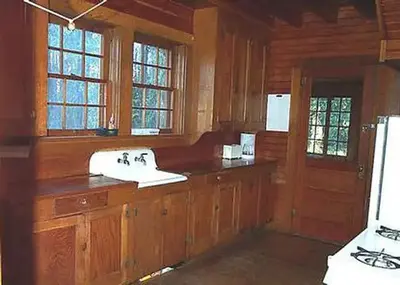 Clackamas Lake Historic Cabin