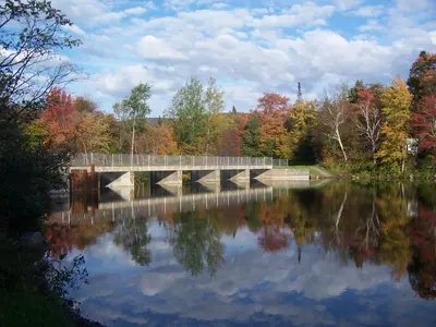 Wakely Dam on Cedar River Flow