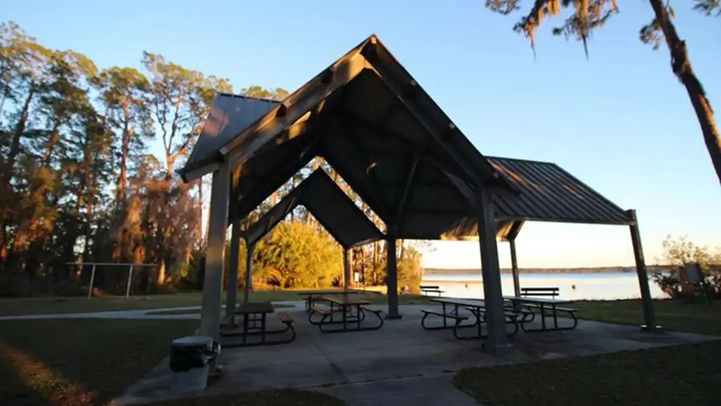 Beach picnic pavillion