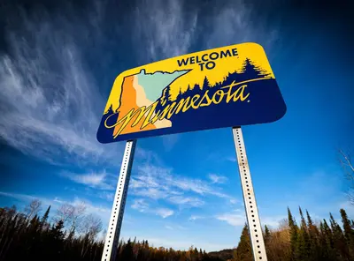 Welcome to Minnesota - Grand Portage Border Crossing (51608094292)