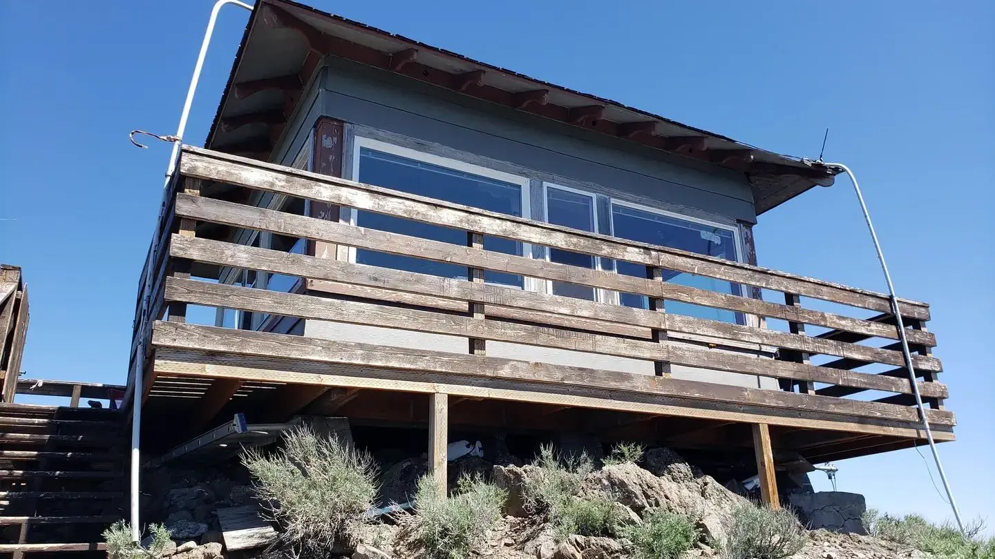 Hager Mountain Lookout Exterior 1