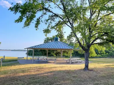 Oak Group Shelter