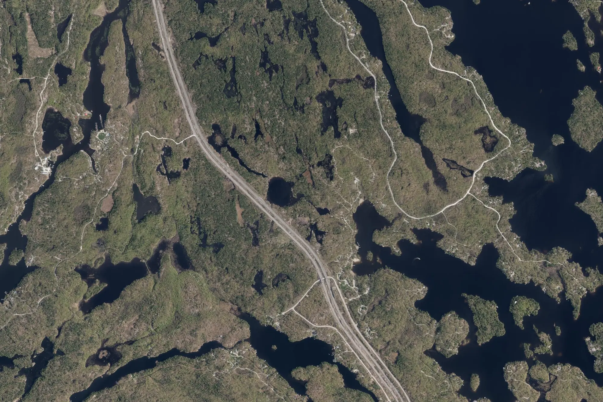 Aerial view of Six Mile Lake Provincial Park (Recreational Class)