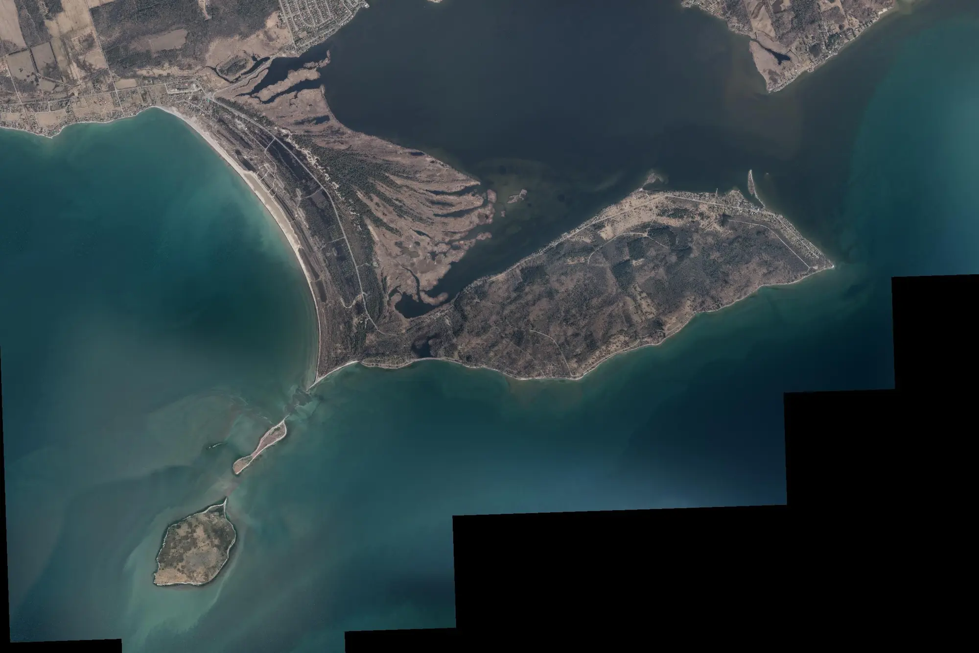 Aerial view of Presqu'Ile Provincial Park (Natural Environment Class)