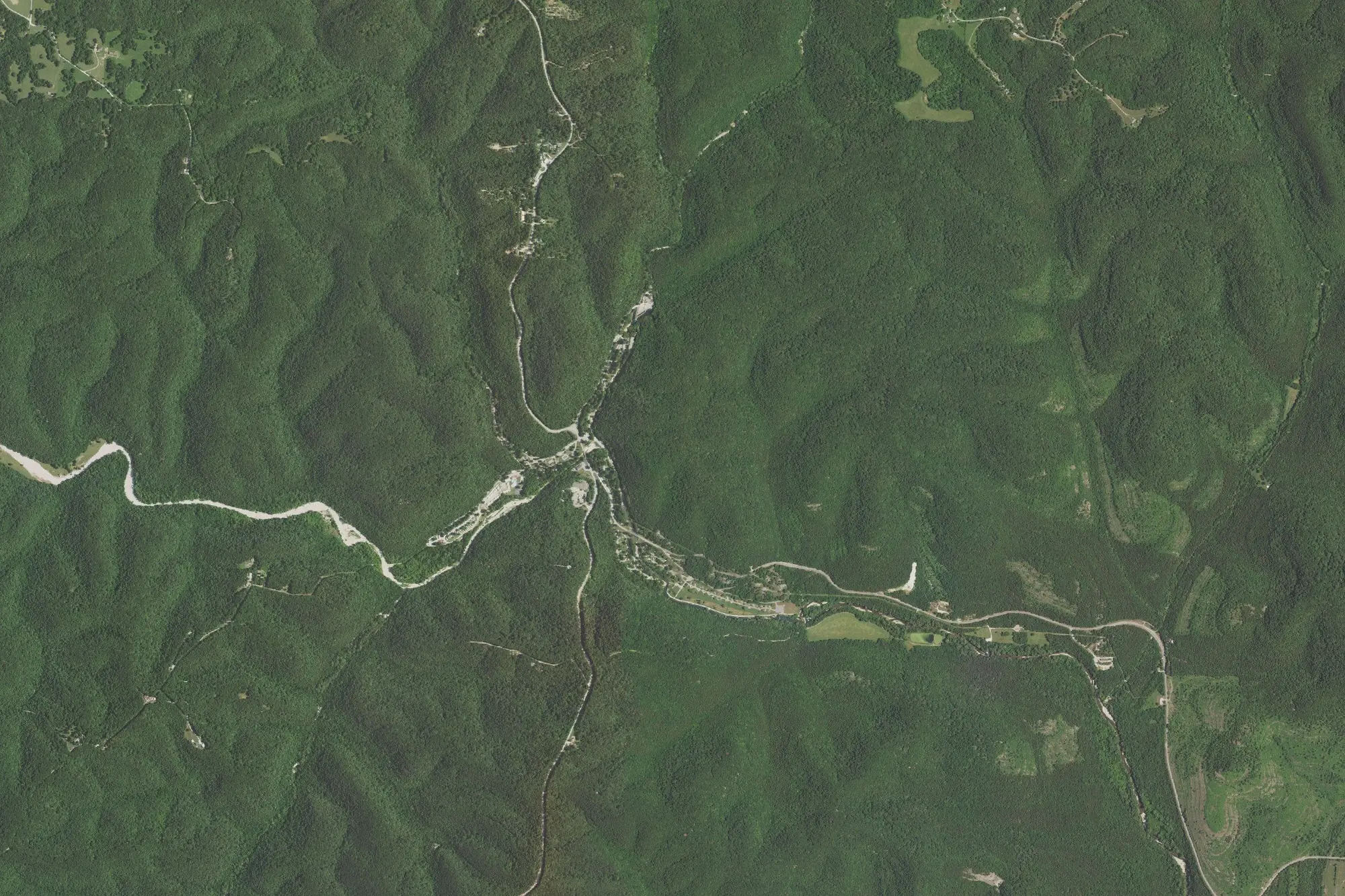 Aerial view of Roaring River State Park