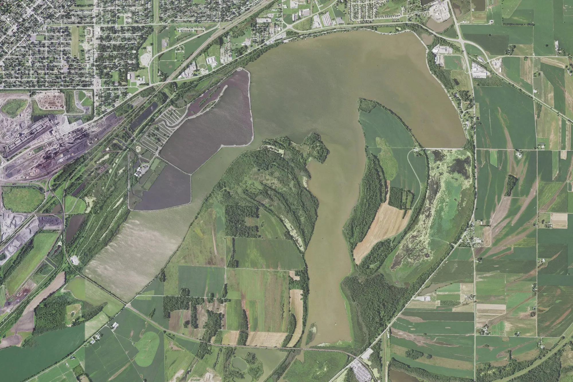 Aerial view of Horshoe Lake State Park