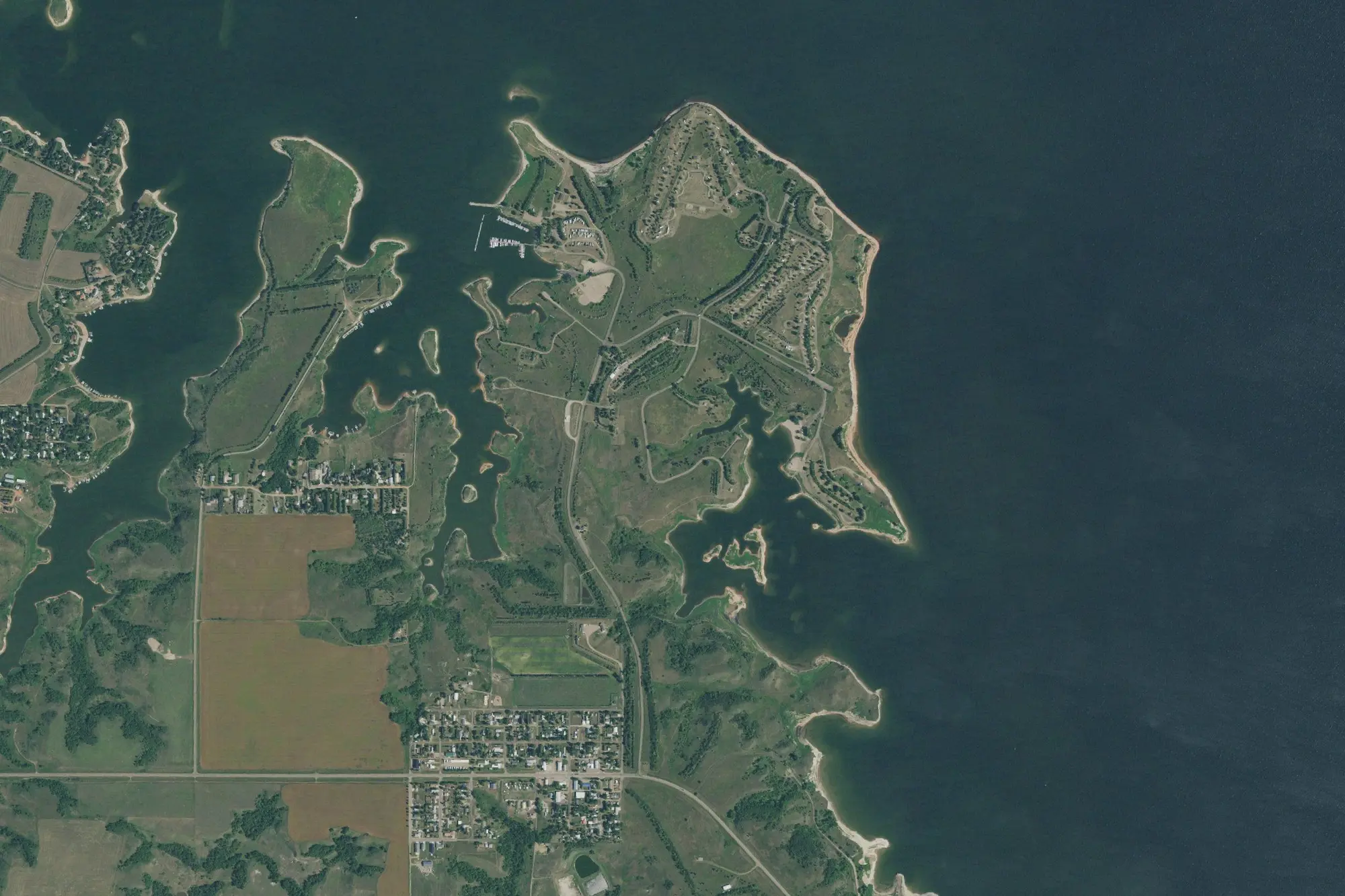Aerial view of Lake Sakakawea State Park