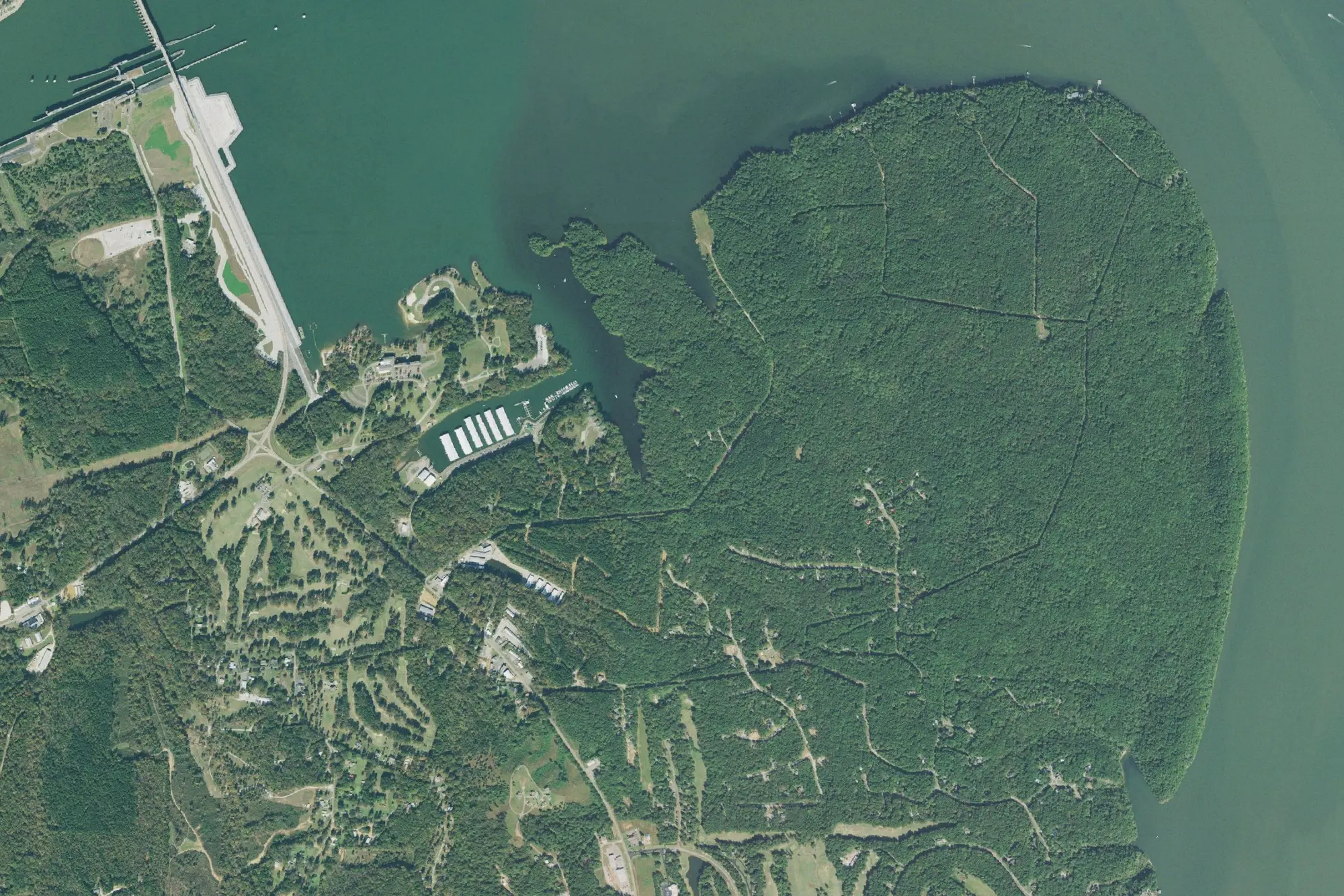 Aerial view of Pickwick Landing State Park