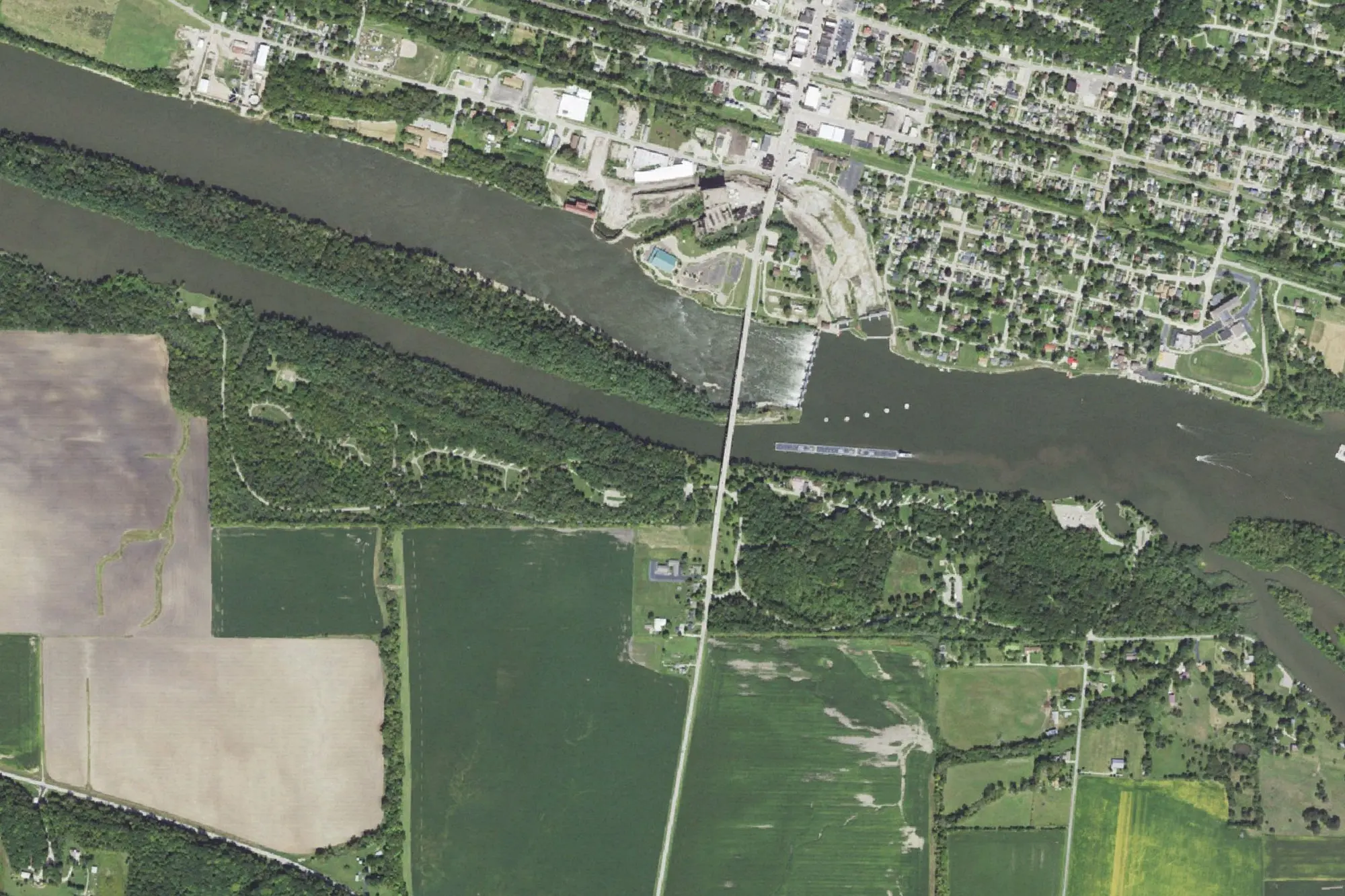 Aerial view of Illini State Park
