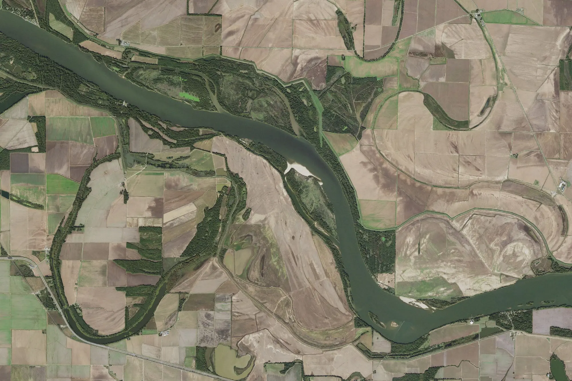 Aerial view of Pool 3 (Ark. Rv) Recreation Area