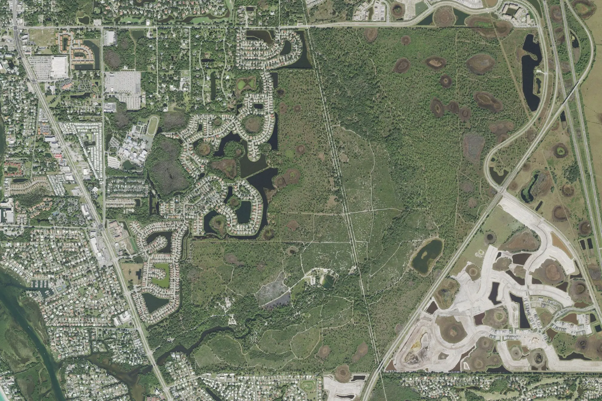 Aerial view of Oscar Scherer State Park